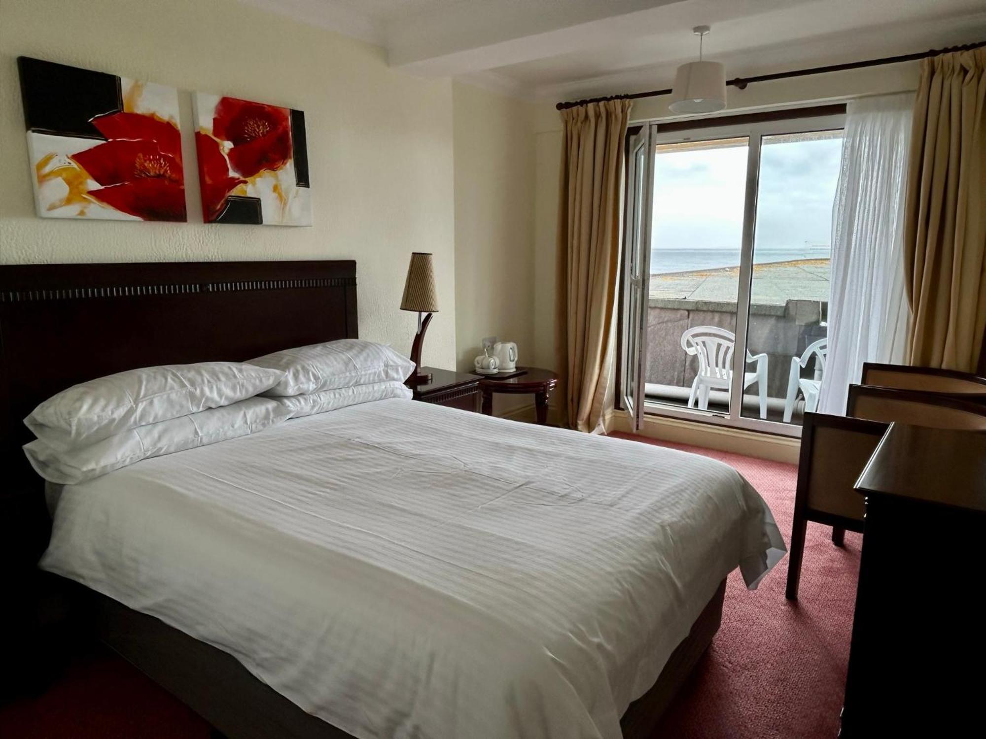 Regent Court - Seafront, Sandown - Free Car Ferry For Bookings Of 3 Or More Nights, Subject To Availability Номер фото